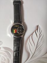 İşlənmiş, Qol saatı, rəng - Qara — Wristwatches