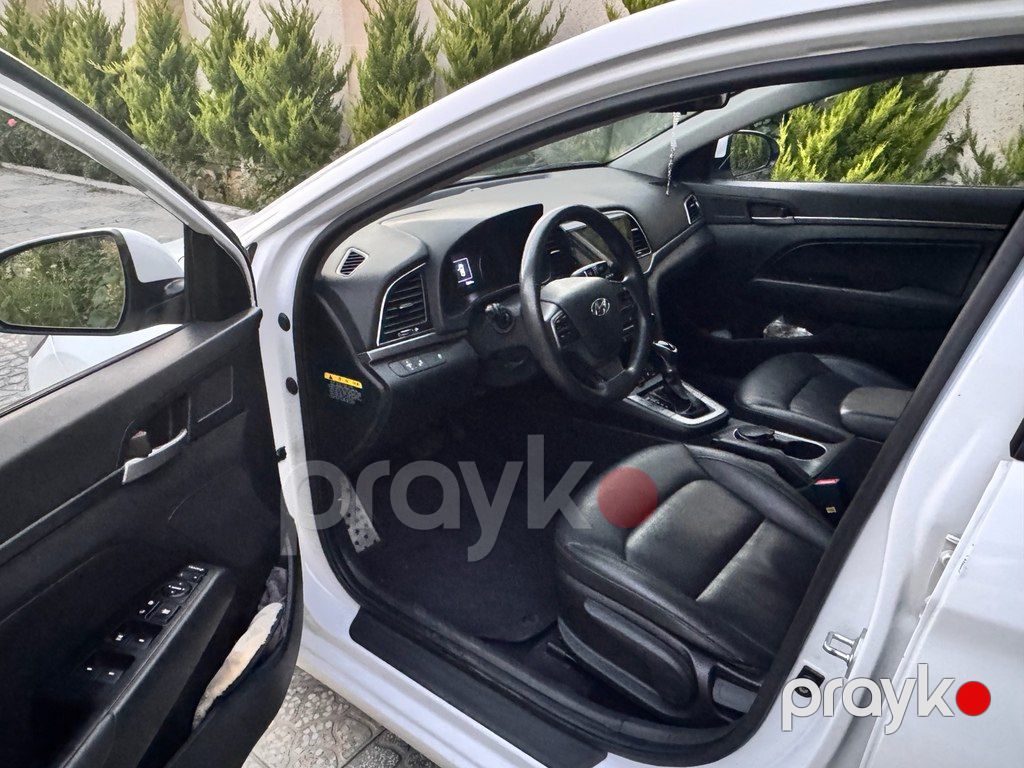 Hyundai Avante, 1.6 L, 2017 il, 71 000 km — Avtomobillər, Bakı (11)