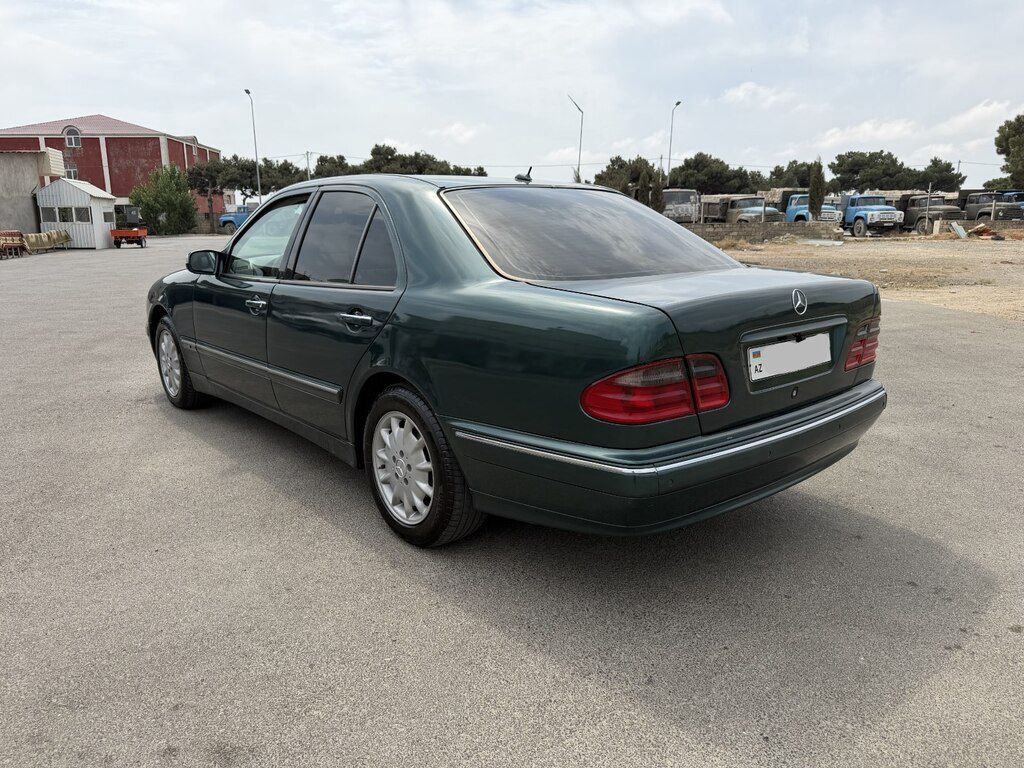 Mercedes E 320, 3.2 L, 2000 il, 370 000 km — Avtomobillər, Bakı (8)