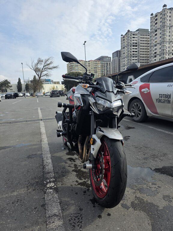 Kawasaki Z1000, 1000 sm3, 2022 il, 15 000 km — Motosikletlər, Bakı (4)