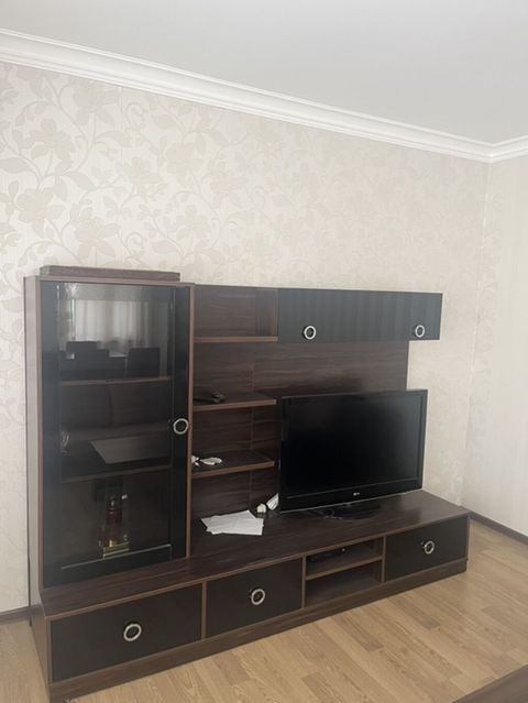 Qonaq otağı üçün TV stend və divar modullu rəf dəsti - Material: ağac — Bakı