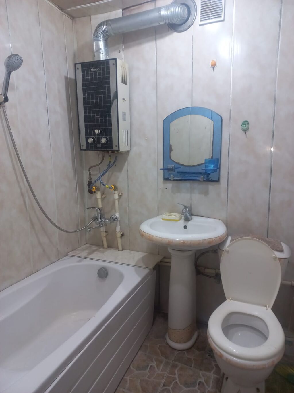1 otaqlı mənzil – mebel və texnika ilə Planlama: - Geniş işıqlı zal — Daşınmaz əmlak, Qobu (9)