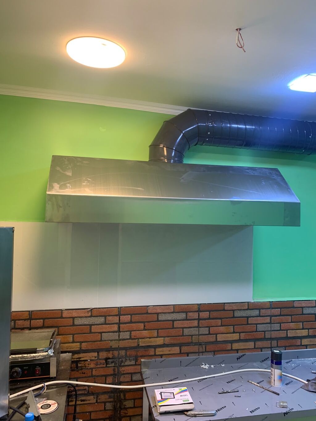 Mətbəx üçün havalandırma sistemi. Təsvir: - Restoran, kafe və — Mallar, Bakı (3)