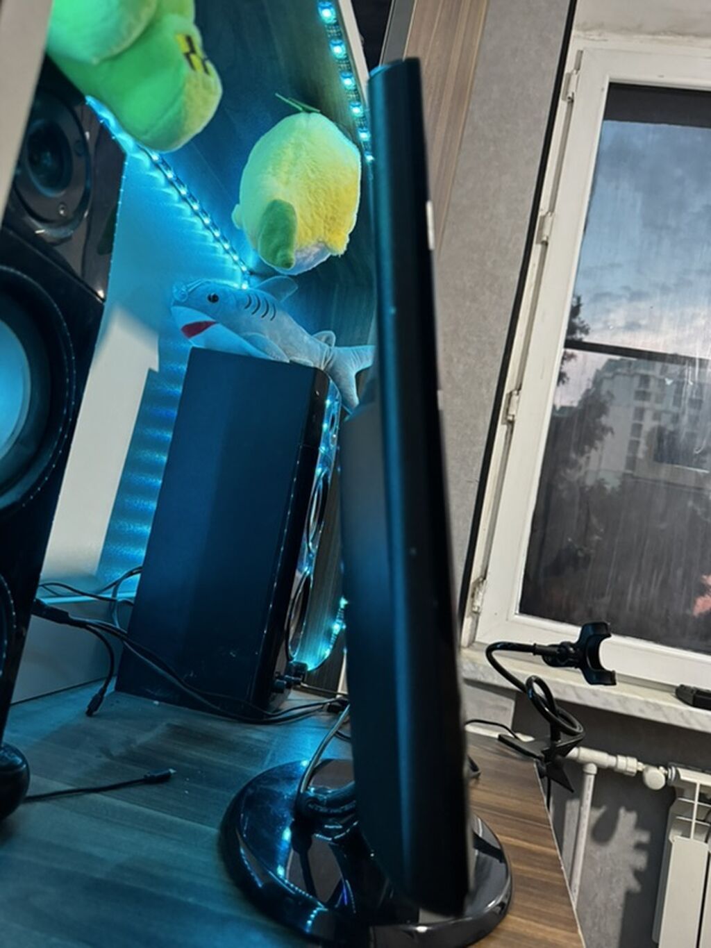 LG Flatron W2243S monitor Bu qiymeti olma sebebi ciziq var ekranda her — Elektronika, Bakı (2)