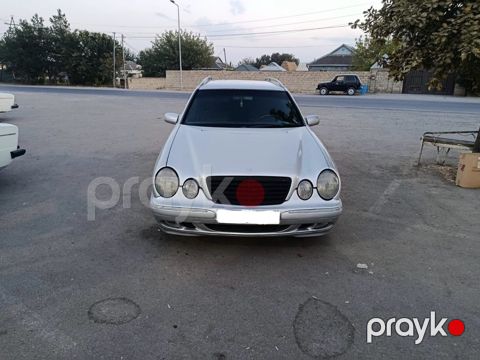 Mercedes E 220, 2.2 L, 2000 il, 235 000 km