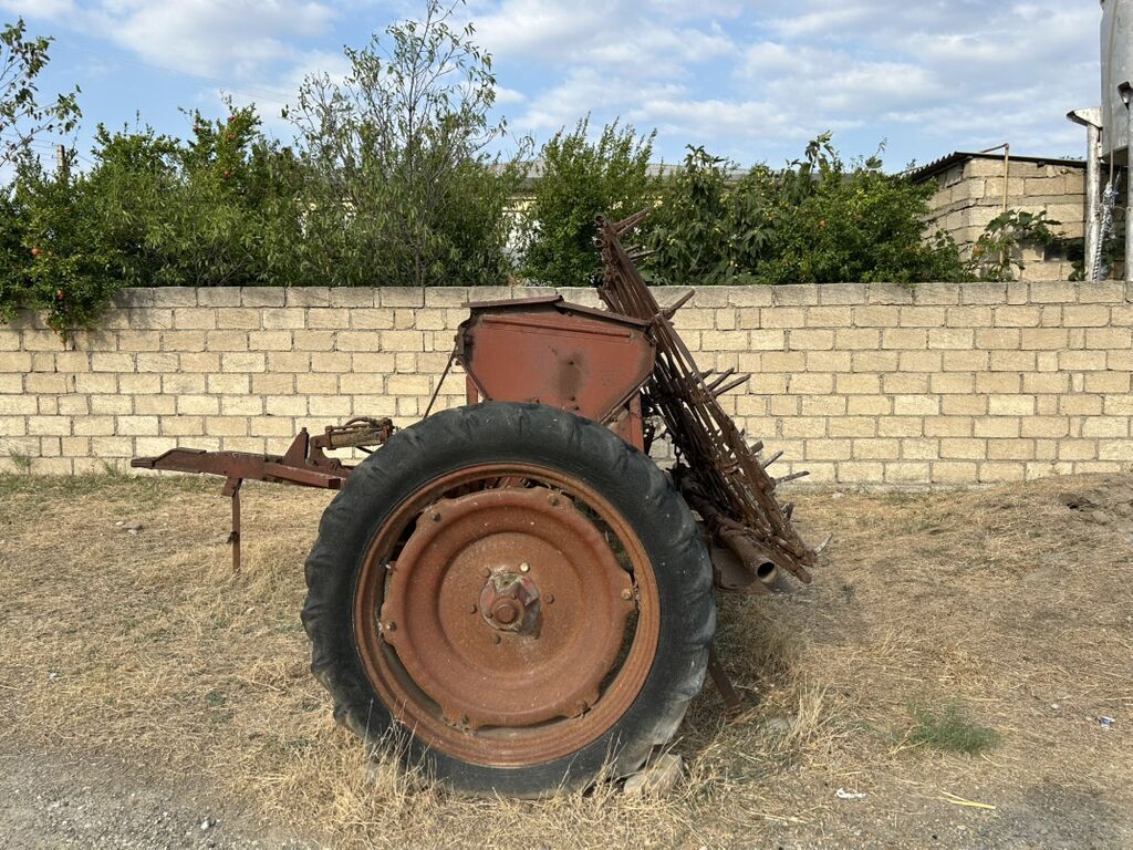 Kənd təsərrüfatı üçün qoşqu tipli dən səpən (taxıl səpən) aqreqat — Avto, Bakı (2)