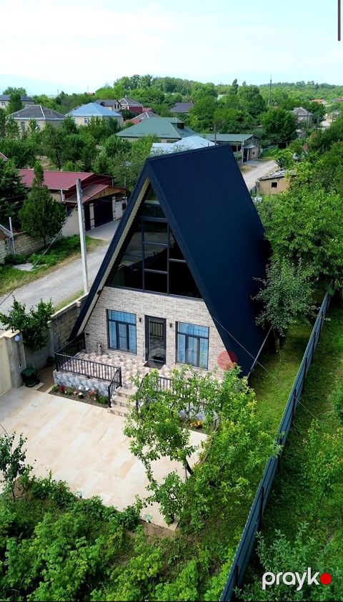 Həyət evi kirayə verilir, Xucbala k