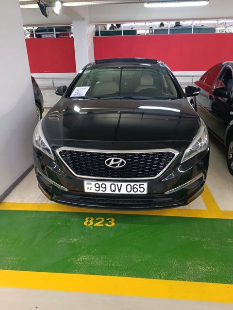 Hyundai Sonata sedan - Kuzov: qara rəng, aerodinamik xətlər, xrom ön — Digah