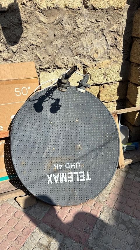 Telemax UHD 4K krosnu - Dairəvi, deşikli (mesh) tipli metal güzgü — Xırdalan