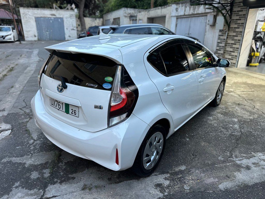 Toyota Aqua, 1.5 L, 0.9 kWh, 2021 il, 43 300 km — Avtomobillər, Bakı (3)