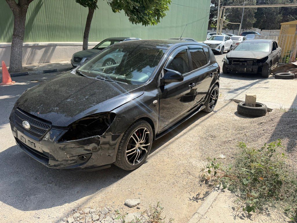Kia Ceed, 1.6 L, 2008 il, 280 000 km — Avtomobillər, Bakı (4)