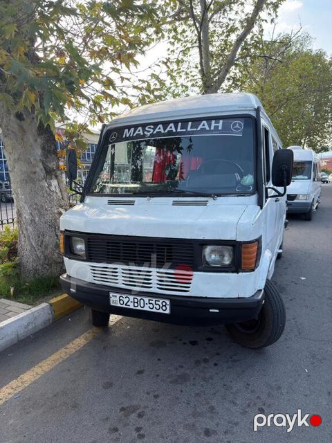 Mercedes 208 D, 2.3 L, 1991 il, 150 000 km
