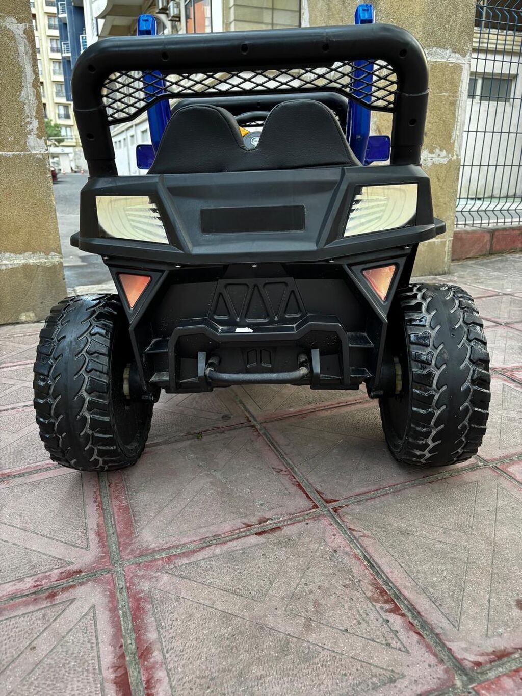 Uşaqlar üçün elektrikli mini avtomobil – off-road üslubunda dizaynlı — Mallar, Bakı (3)
