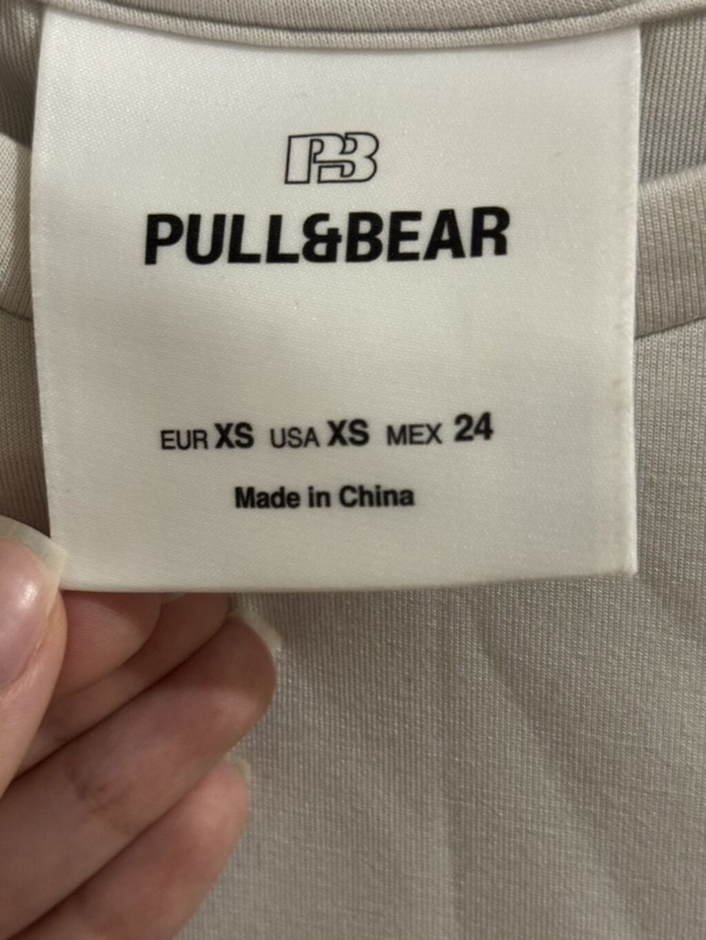Pull&Bear qadın T‑şörtü (Футболка пул бир) Rəng: ağ Ölçü: XS 55 — Şəxsi əşyalar, Bakı (3)