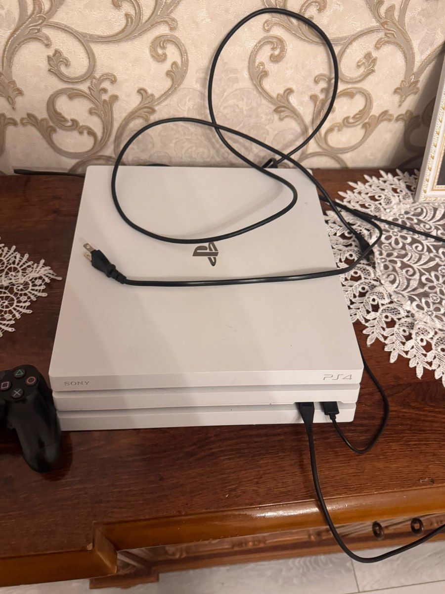 PlayStation 4 Pro 1TB — Elektronika, Bakı (3)