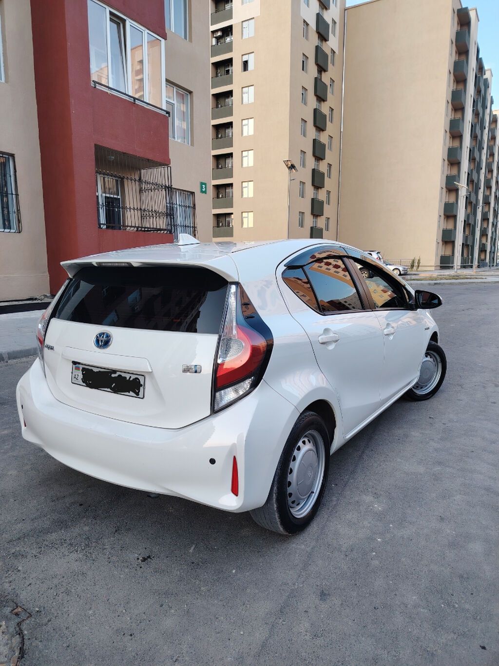 Toyota Aqua: 1.5 l Hetçbek — Avto, Bakı (9)