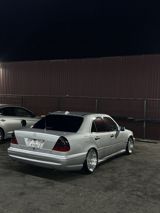 Mercedes-Benz C-Class: 2.3 l 1998 il Sedan — Cars