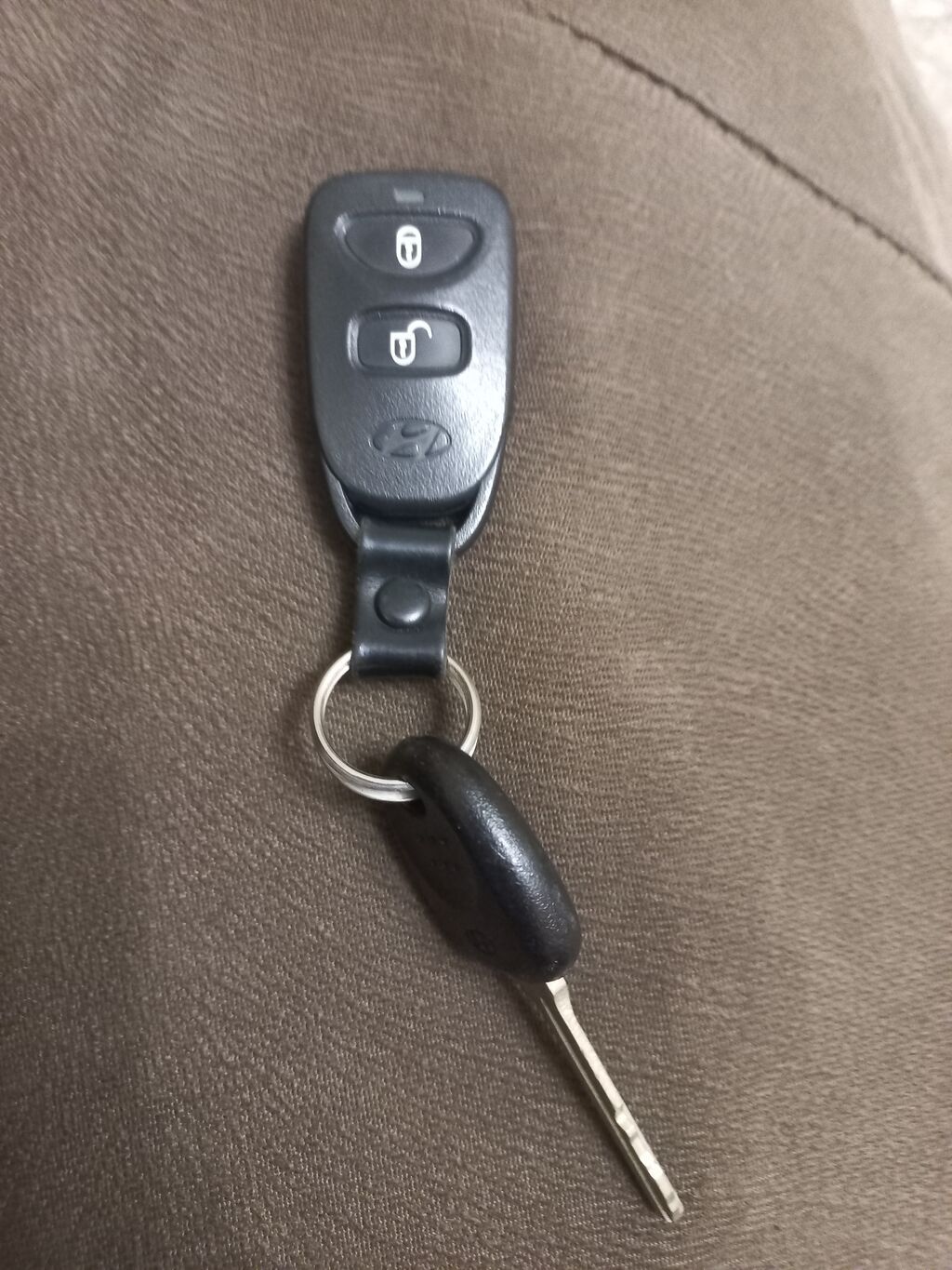 Hyundai avtomobilləri üçün uzaqdan idarəetmə pulti və mexaniki açar — Ehtiyat hissələri, Bakı