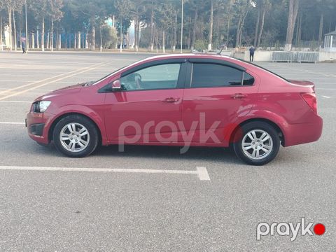Masin hec bir prablemi yoxdu zavod veziyetdedi 83000km 2014 Chevrolet