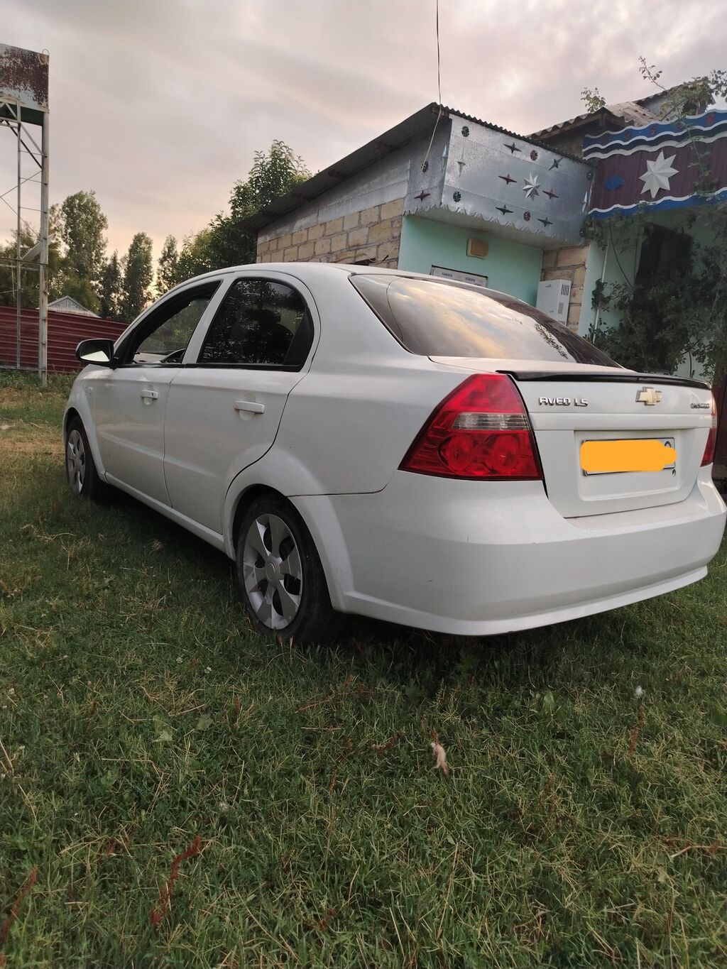 Chevrolet Aveo: 1.4 l 2010 il 263000 km Sedan — Avto, Digah (3)