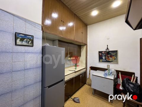 Bakı, 2 otaqlı, Köhnə tikili, m. Gənclik, 75 kv. m