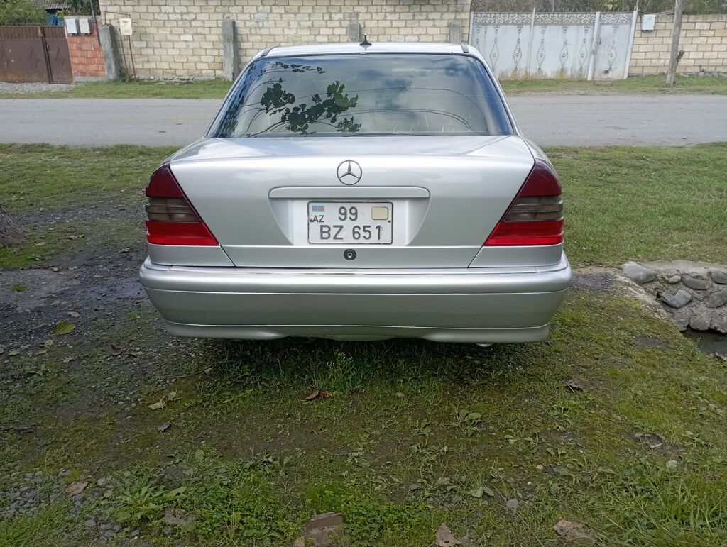 Mercedes-Benz C-Class sedan (W280) – gümüşü rəng. Xüsusiyyətlər — Avto, Balakən