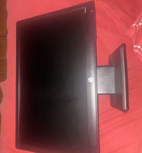 Salam HP monitordu w2072k 60 hz Ekran sureti var idealdir cox ela — Masazır