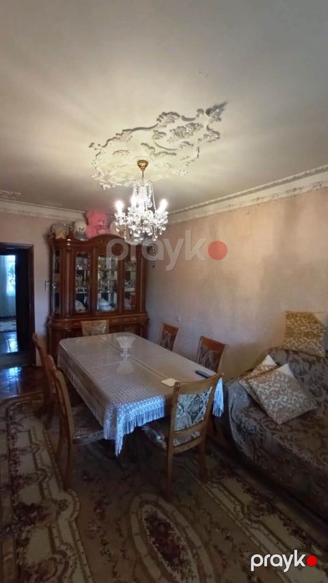 Bakı, 5 otaqlı, Köhnə tikili, m. Əhmədli, 120 kv. m