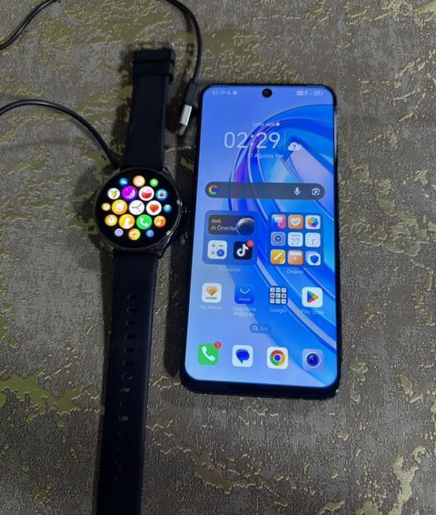 Salam. Telefon ideal vəziyyətdədir. Heç bir problemi yoxdur. Telefonun — Quba