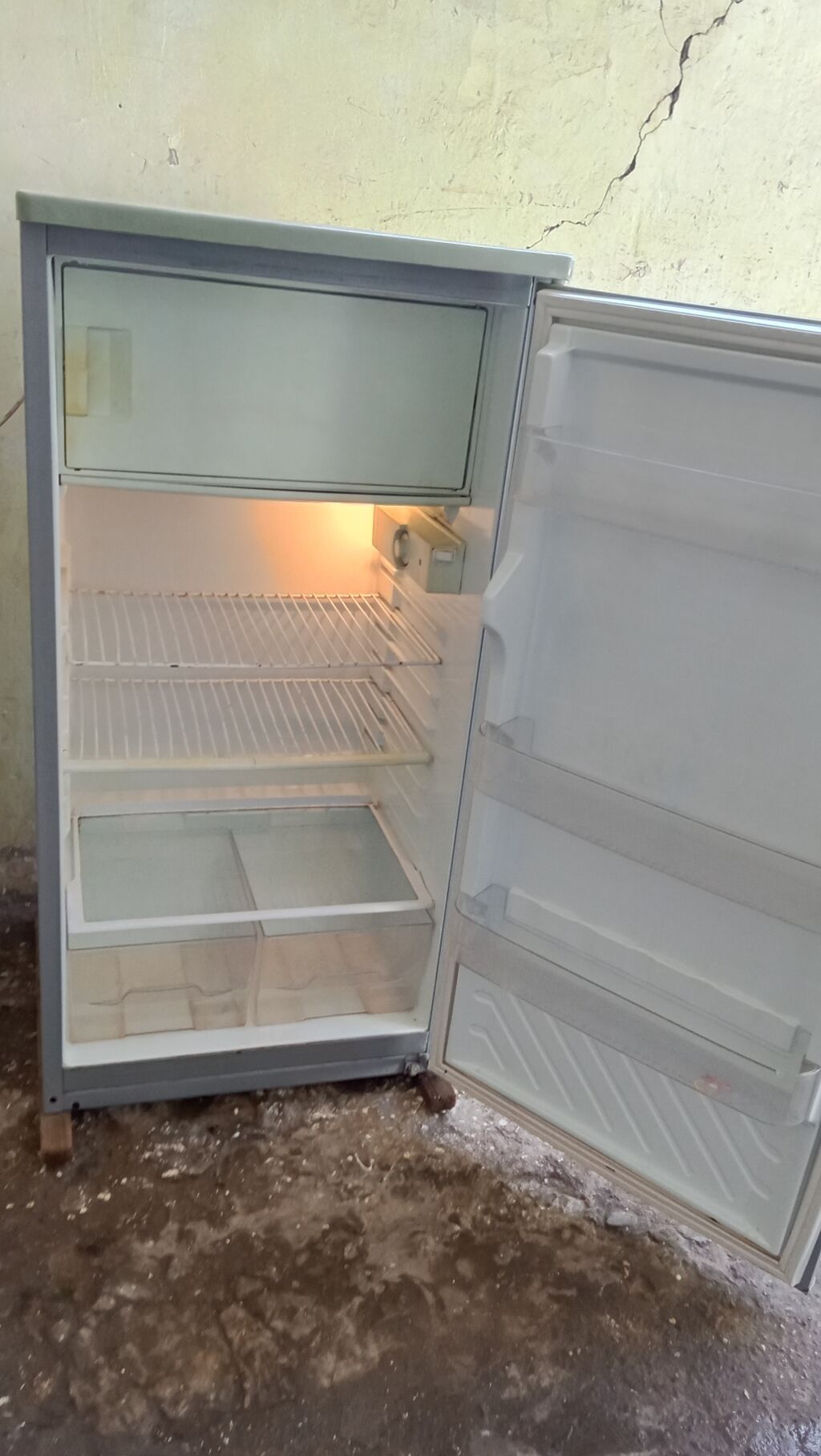 Soyuducu tam işlək vəziyyətdədir təzə kimidir əla soyudur çürüyü — Soyuducular, Bakı (2)