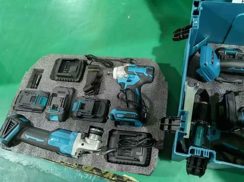 Çoxfunksiyalı akkumulyatorlu elektrik alətləri dəsti Dəst tərkibi — Alətlər, Digah (2)
