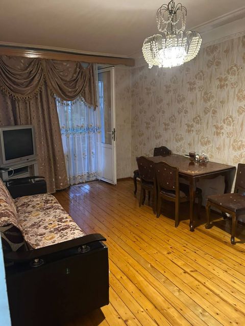 2-otaqlı mənzil kirayə verilir, İnşaatçılar m., 45 m² — Bakı