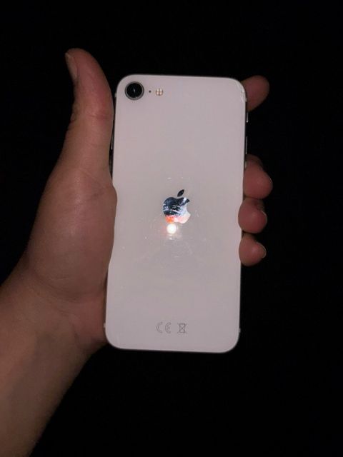 Apple iPhone SE (2020) White 64GB/3GB — Bakı