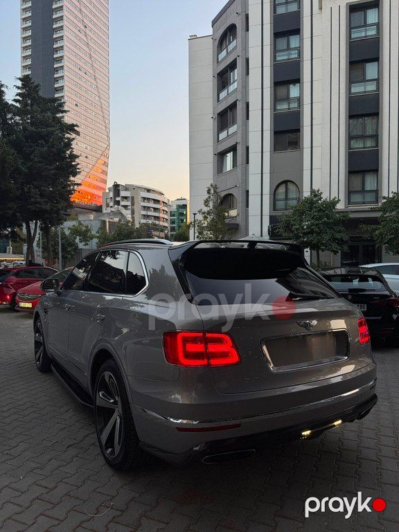 Bentley Bentayga, 6.0 L, 2016 il, 80 000 km — Avtomobillər, Bakı (7)