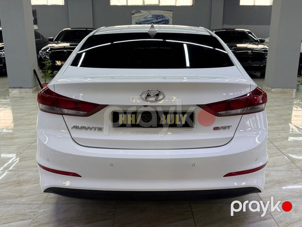 Hyundai Avante, 1.6 L, 2016 il, 210 000 km — Avtomobillər, Bakı (6)