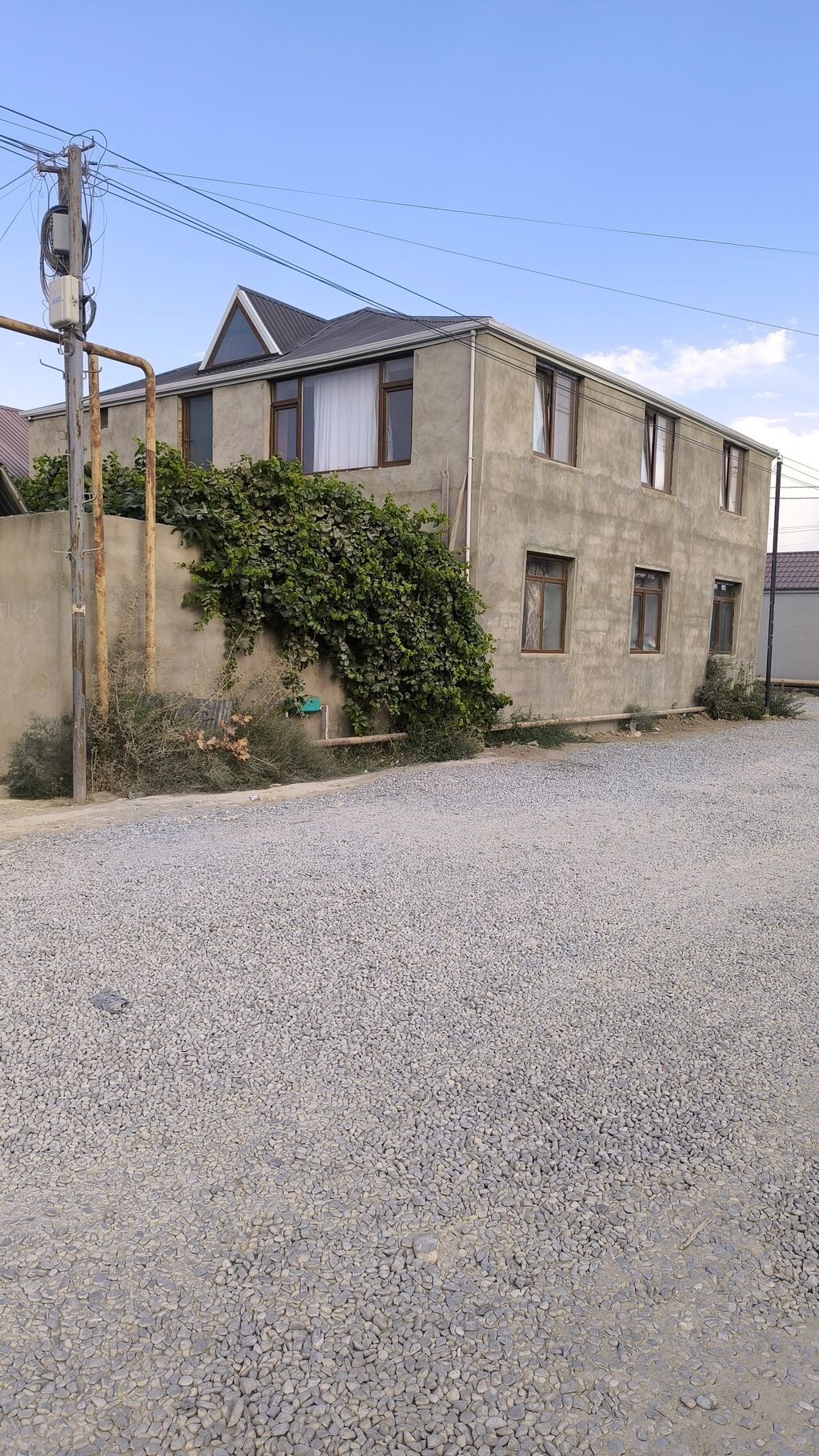 2 mərtəbəli həyət evi - Künc sahədə yerləşən, hündür hasarlı həyət və — Daşınmaz əmlak, Digah (2)