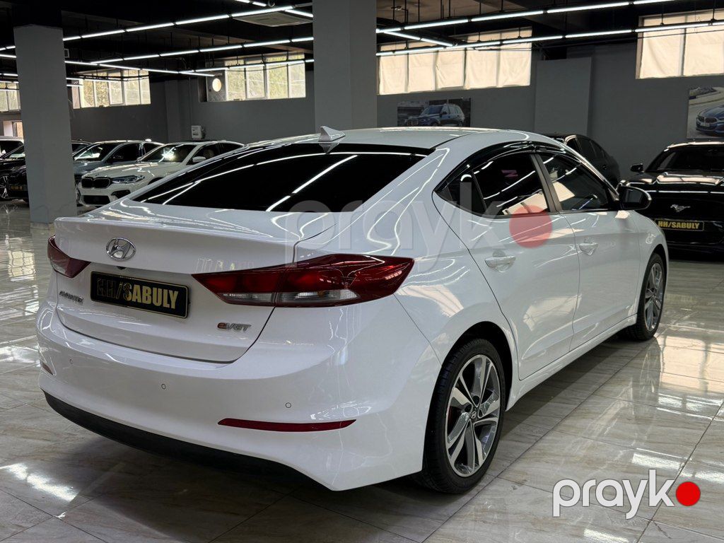 Hyundai Avante, 1.6 L, 2016 il, 210 000 km — Avtomobillər, Bakı (8)