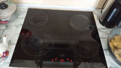 Elektrik sobası Quraşdırılan, 4 gözlü, İşlənmiş — Güzdək