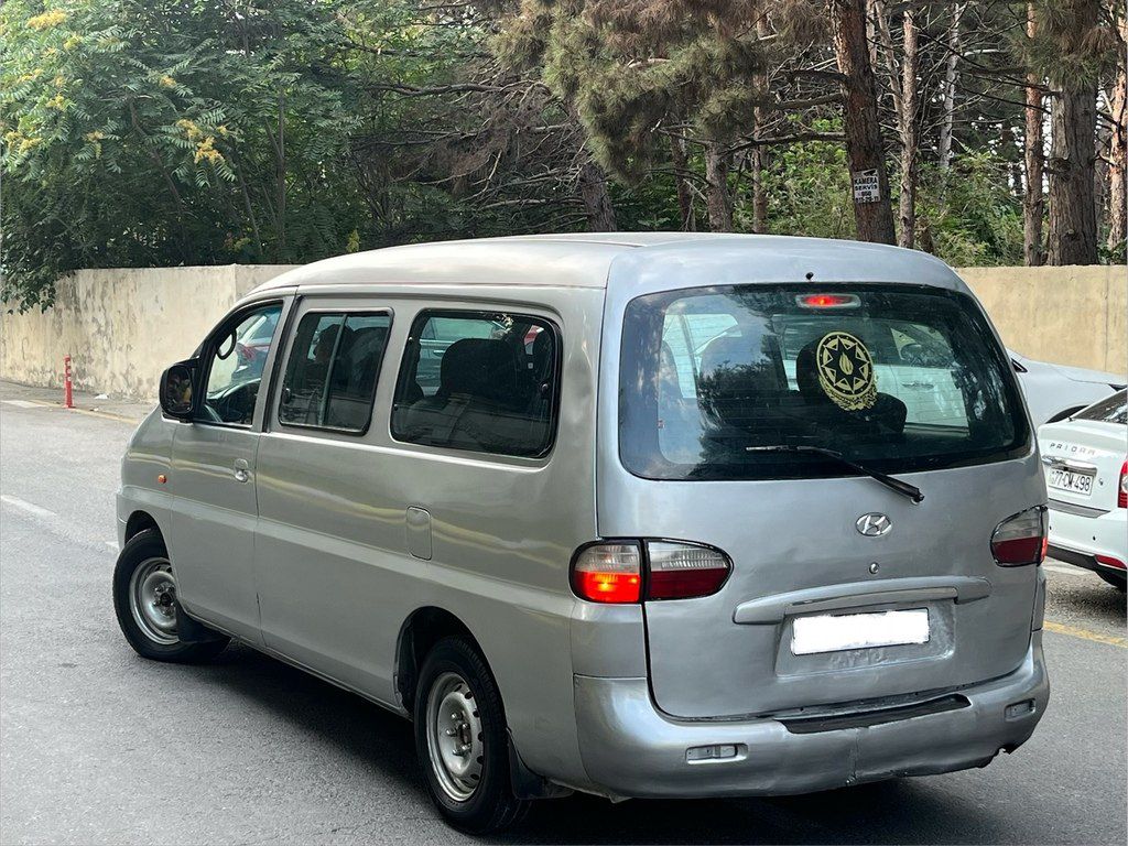 Hyundai H-1, 2.5 L, 2004 il, 235 000 km — Avtomobillər, Bakı (5)