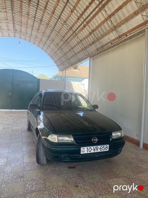 Opel Astra, 1996 il