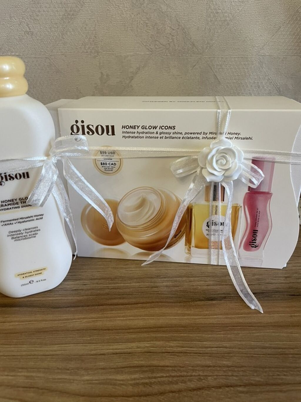 Gisou Honey Glow Icons hədiyyə dəsti, öz giymətindən aşagı Məzmun — Gözəllik və sağlamlıq, Bakı (2)