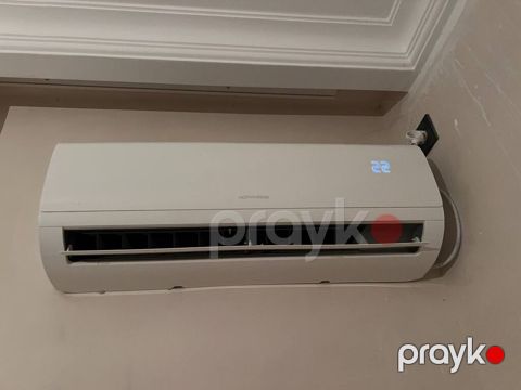 Kondisioner Hotpoint-Ariston, Yeni, 40-45 kv. m, Daxili blok, Pulsuz quraşdırılma