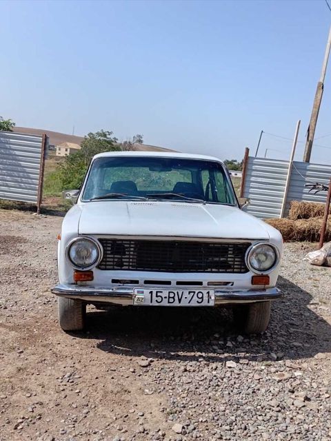 Lada (vaz) 21011, 1985 il — Cəlilabad