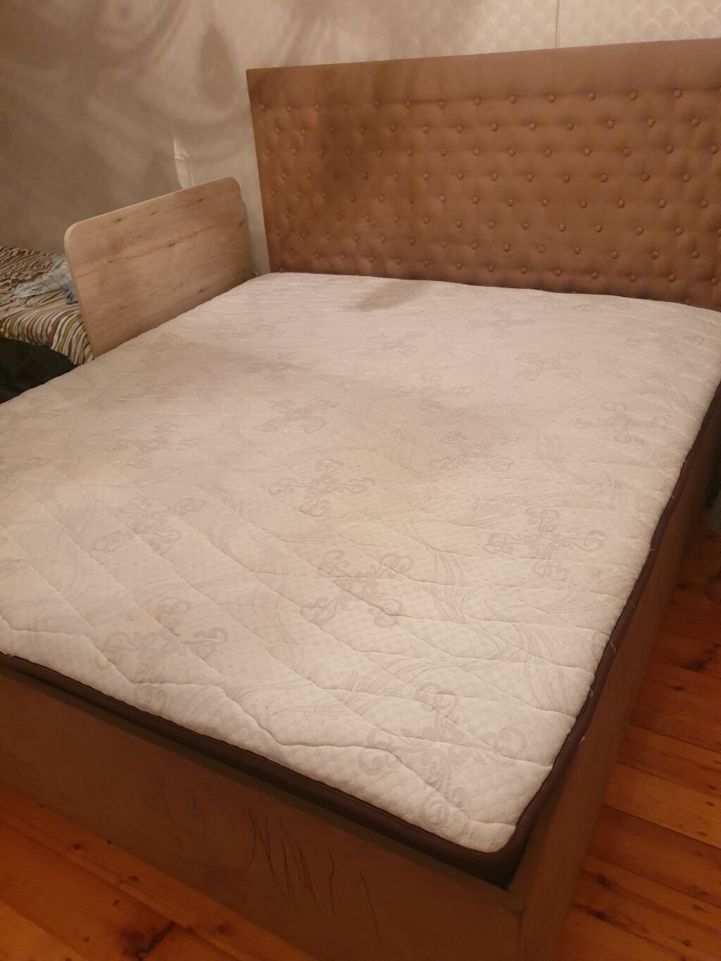 İki nəfərlik çarpayı və üstündə ortopedik matras ve matrasqoruyucuda — Mebel, Bakı (3)