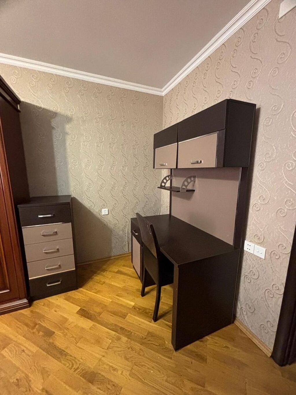 İş masası və komod dəsti - Rəng: tünd qəhvəyi və bej kombinasiyası — Mebel, Bakı (2)