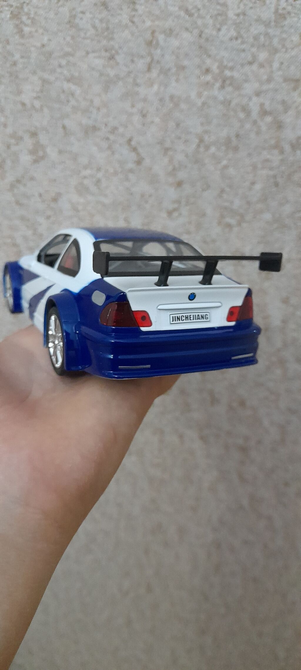 Bmw m3 e46 1:24 Ölçüdə Təzədir Səsli işıqlı Hər yeri açılır — Mallar, Bakı (2)