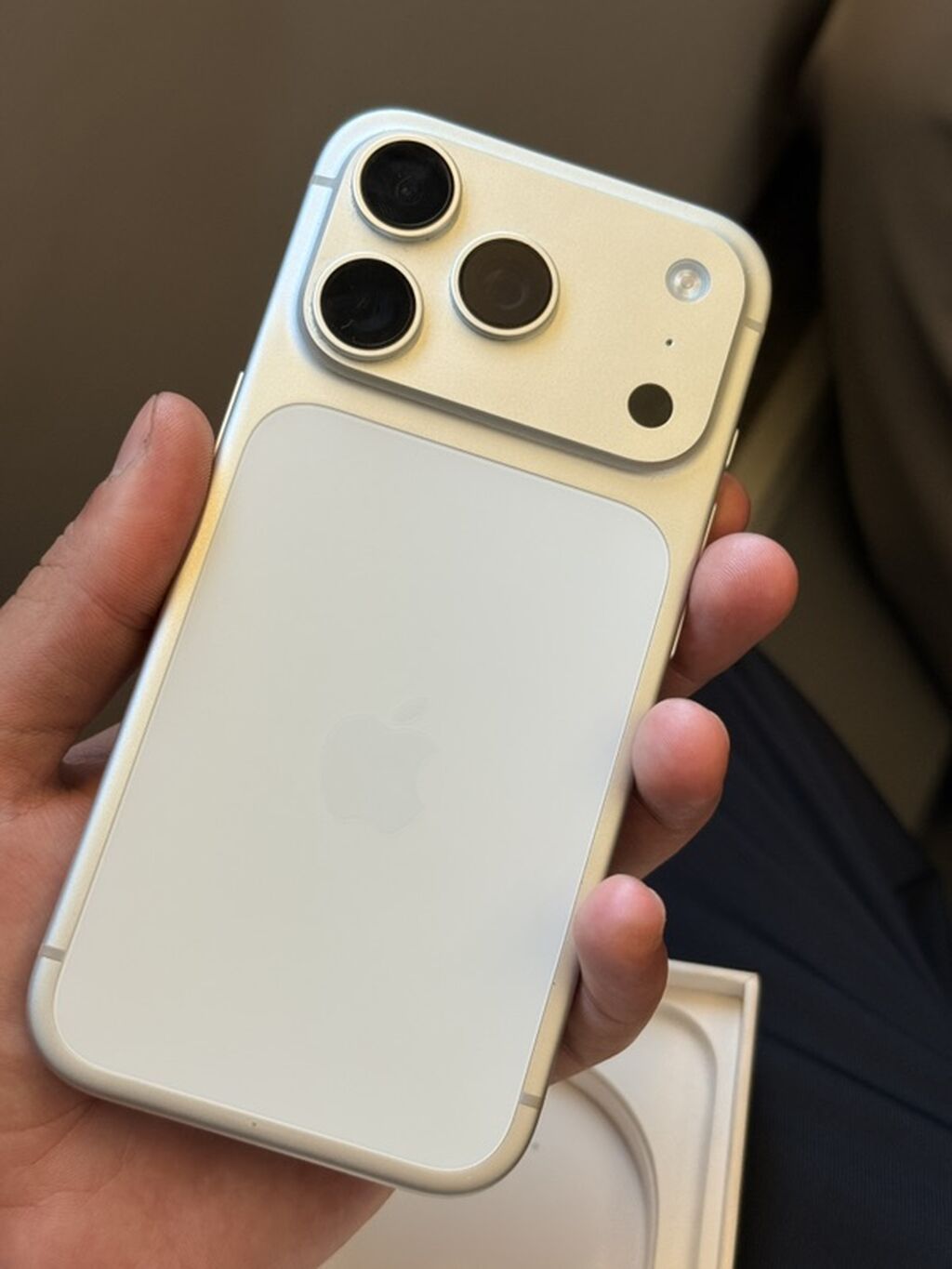 IPhone 17 Pro, Gümüşü — Apple iPhone, Xırdalan (4)
