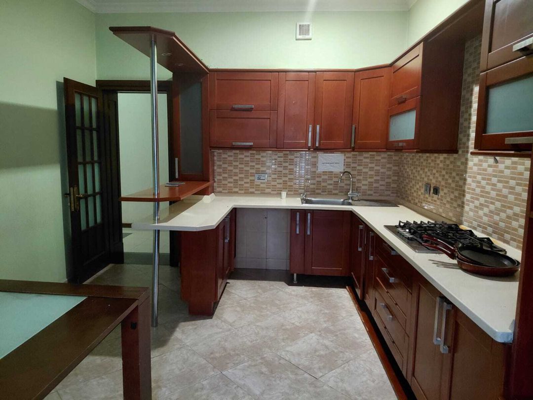 4-otaqlı mənzil, Elmlər Akademiyası m., 180 m² — Mənzil, Bakı (2)
