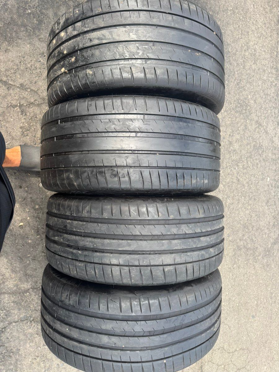 Mercedes-Benz GLS şinləri 325/35 R22, 285/40 R22 — Ehtiyat hissələri və aksesuarlar, Bakı (2)