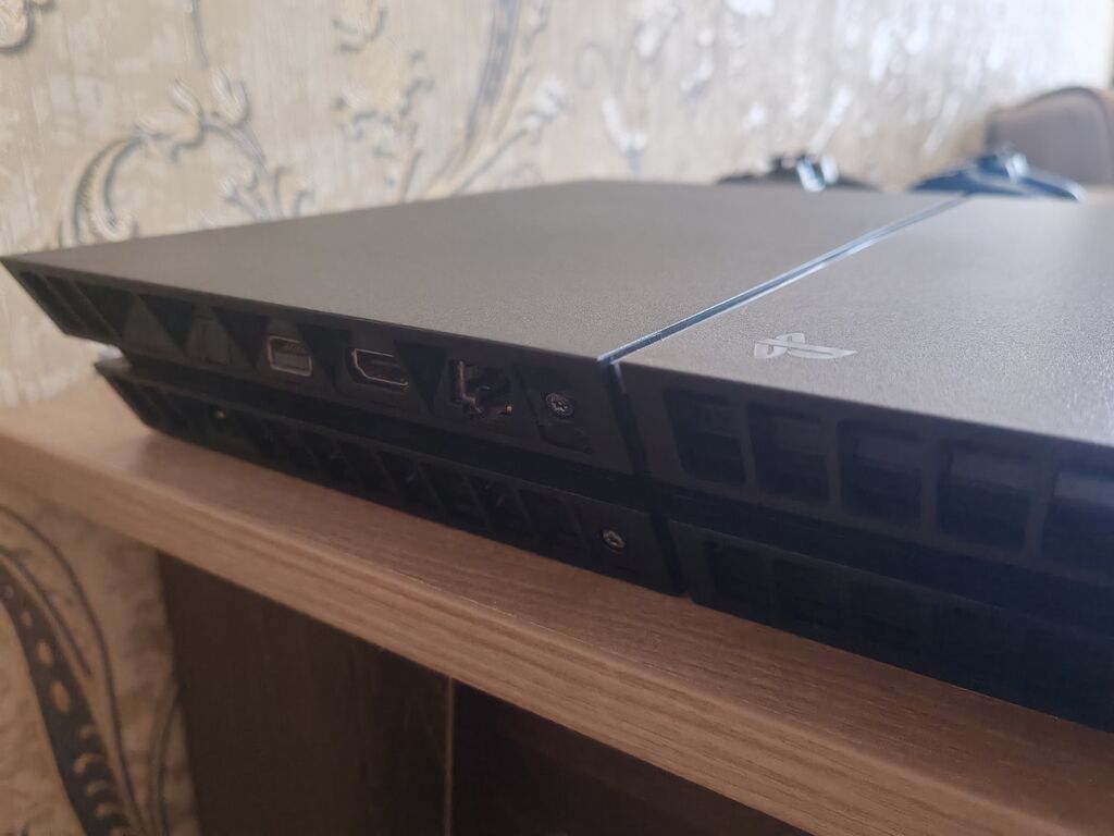 Playstation 4 (PS4 - FAT Model - MAT Case) İlk istifadəçisi mən — Elektronika, Bakı (3)